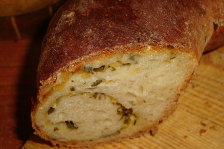 Фото к рецепту: Манно-пшеничный сырный хлеб с начинкой