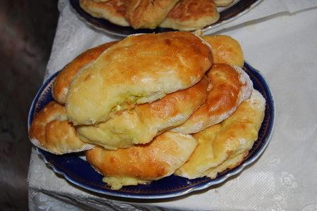 Фото к рецепту: Пирожки с картошкой и капустой (мои первые пирожки)