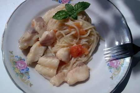 Фото к рецепту: Спагетти в рыбном соусе "итальяно"