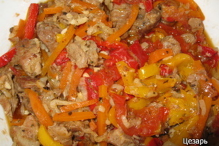 Фото к рецепту: Мясо индейки с овощами.