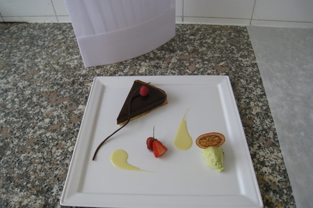 Фото к рецепту: Tarte au chocolat (шоколадный тортик)