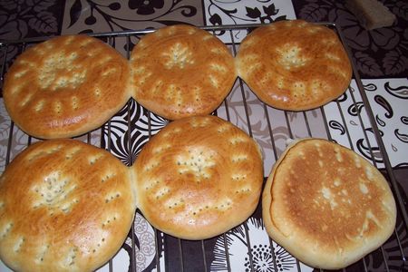 Фото к рецепту: Лепёшки узбекские