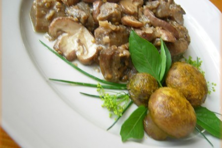 Фото к рецепту: Жаренные «лесные грибы» из баклажанов и шампиньонов