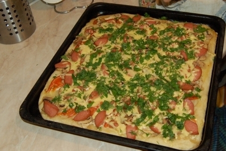 Фото к рецепту: Домашняя пицца "safonim"