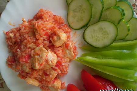 Фото к рецепту: Куриное филе с рисом и помидорами