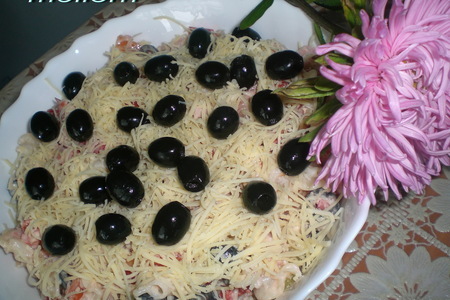 Фото к рецепту: Салат по-итальянски с макаронами