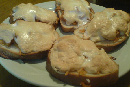 Фото к рецепту: Сладкие бутерброды "завтрак школьника"
