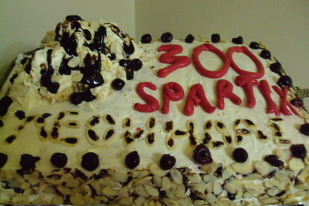 Фото к рецепту: Торт "300 спартанцев"