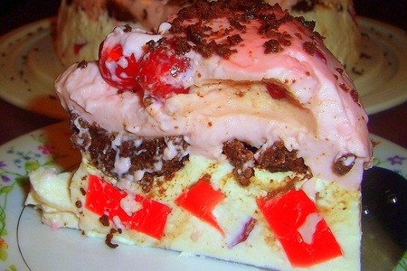 Фото к рецепту: Желейный тортик с брауни