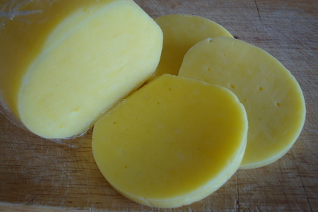 Фото к рецепту: Сыр плавленый (домашний)