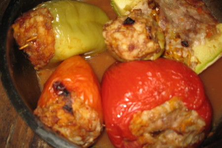 Фото к рецепту: Фаршированные перцы и кабачок