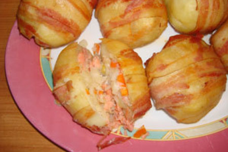 Фото к рецепту: Фаршированный картофель