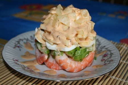 Фото к рецепту: Легкий салат с креветками