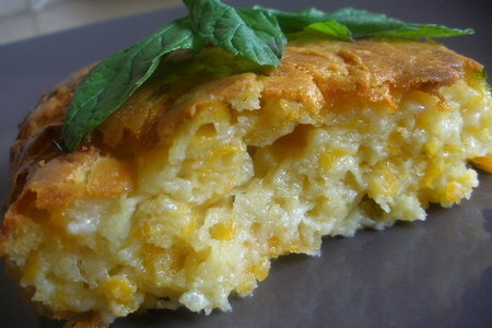 Фото к рецепту: Сырный пирог с цуккини и бататом