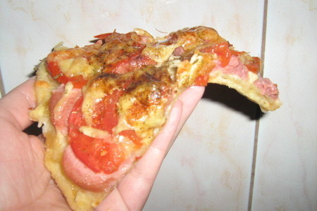 Фото к рецепту: Пицца по-домашнему