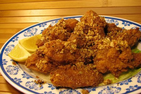 Фото к рецепту: Курица с орехами и карри.