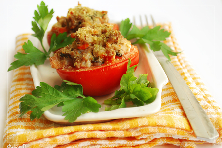 Фото к рецепту: Фаршированные помидоры с мятой и фетой