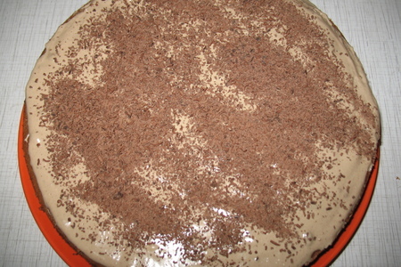 Фото к рецепту: Пирог с халвой (без выпечки)
