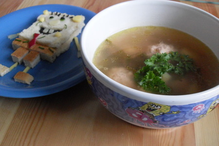Фото к рецепту: Суп с листьями свеклы