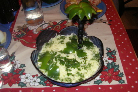 Фото к рецепту: Салат "под пальмой"