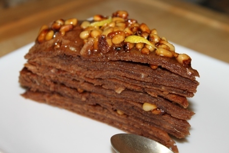 Фото к рецепту: Шоколадно-лимонный торт à la suzette