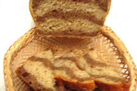 Фото к рецепту: Постный «полосатый» хлеб