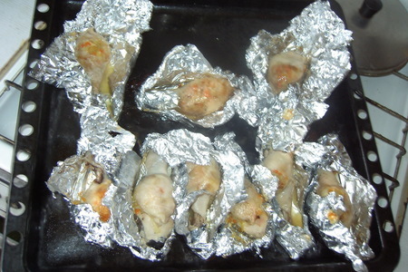 Фото к рецепту: Куриные голени с начинкой