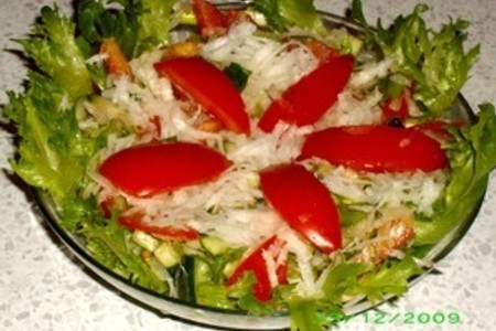 Фото к рецепту: Самый простой салат