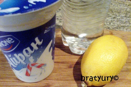 Фото к рецепту: Полезный напиток из айрана, газированной воды и лимона, обещанный год назад моему другу ruletka78