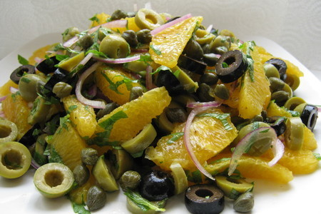 Фото к рецепту: Сицилийский  салат  с "комплиментом".