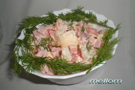 Фото к рецепту: Салат из ветчины и цветной капусты