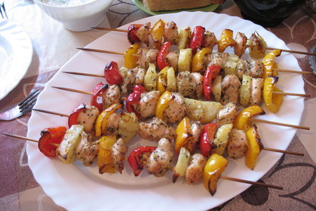 Фото к рецепту: Куриные шашлычки с овощами