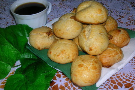 Фото к рецепту: Бургундские булочки с тмином для сыроманов