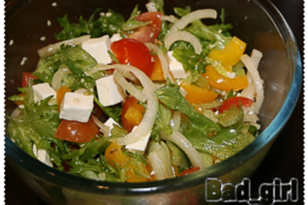 Фото к рецепту: Салат овощной не для оценки,а просто  делюсь весенним настроением :)