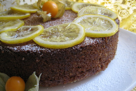 Фото к рецепту: Кокосовый кекс с лимонным сиропом.