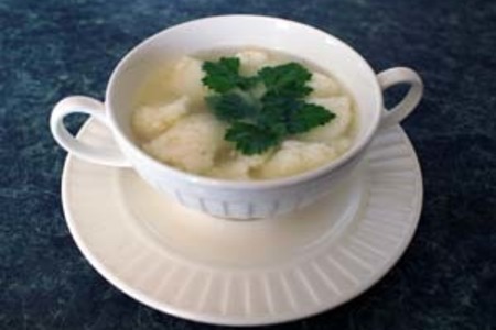 Фото к рецепту: Суп с клецками