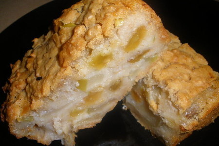 Фото к рецепту: Яблочный пирог с овсянкой