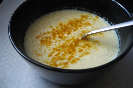 Фото к рецепту: Суп-крем из цветной капусты.
