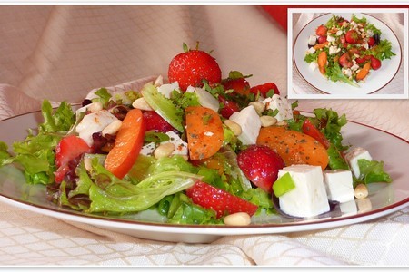 Фото к рецепту: Летний салат с клубникой и апельсиново-мятной заправкой