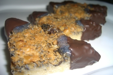 Фото к рецепту: Печенье"ореховые уголки"