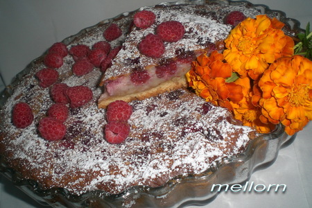 Фото к рецепту: Пирог «малиновый аромат»
