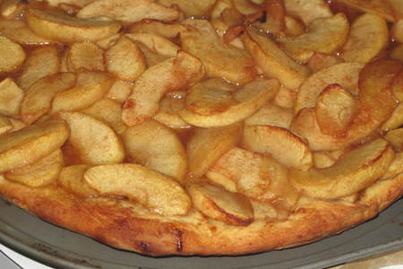Фото к рецепту: Яблочная пицца - пирог