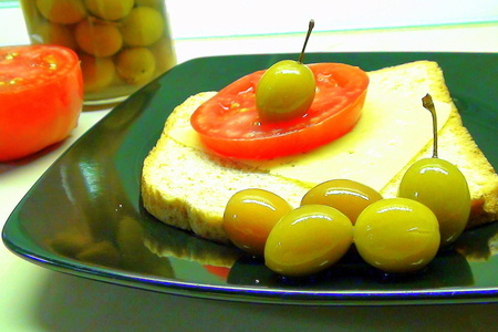 Фото к рецепту: Домашние «оливки».
