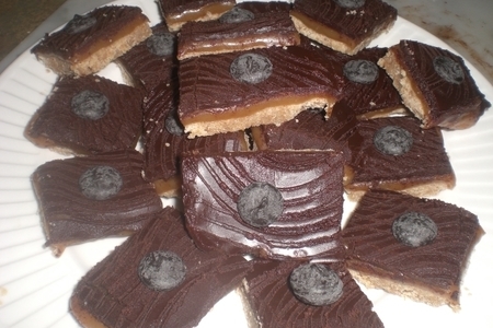 Шоколадно-карамельные квадратики для сладкоежек :)!