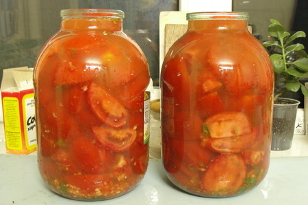 Фото к рецепту: Остренькие закусочные помидорчики