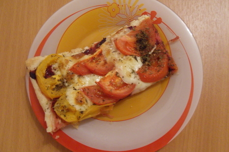 Фото к рецепту: Пирог с томатами и моцареллой, а-ля маргарита