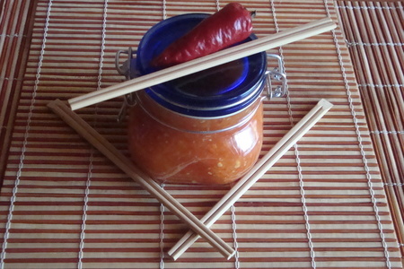 Фото к рецепту: Тайский сладкий чили соус