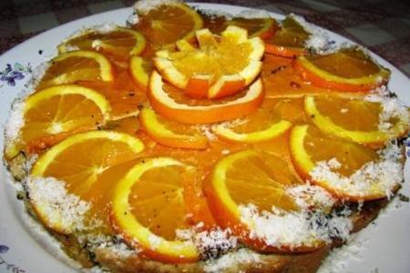 Фото к рецепту: Творожно-апельсиновый пирог с "чёрной икрой" :) или яркой маковой прослойкой
