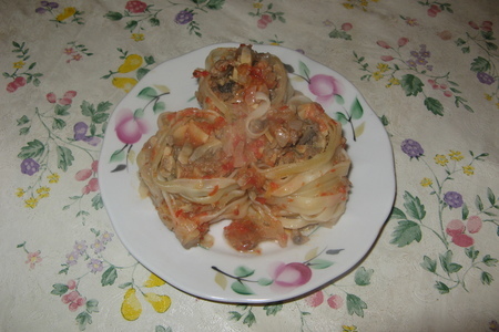 Фото к рецепту: Салангани  -  фаршированные гнезда из лапши