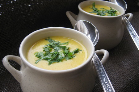 Фото к рецепту: Морковный(белковый) суп с имбирём.